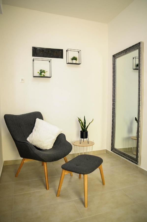 Apartman Gulliver In The Center, 10 Meters From The Sea With Private Parking In Natural Shade Rabac Ngoại thất bức ảnh